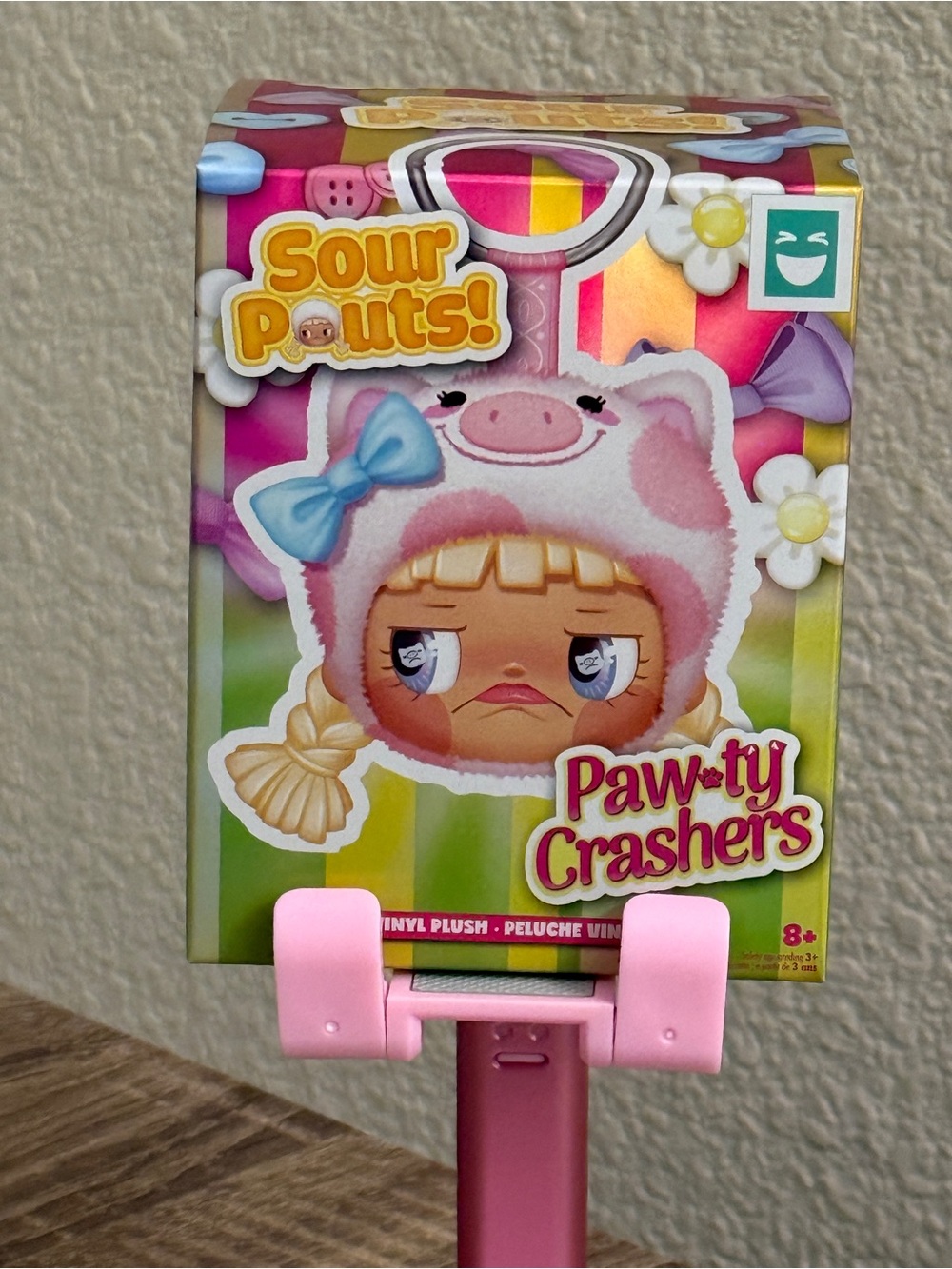 Happy Haul Sour Pouts Paw-ty
Crashers Vinyl-Face Plush Blind Box
